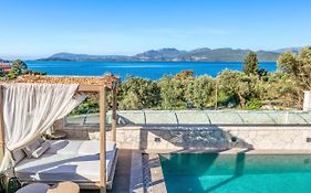 White Rock Villas Nikiana